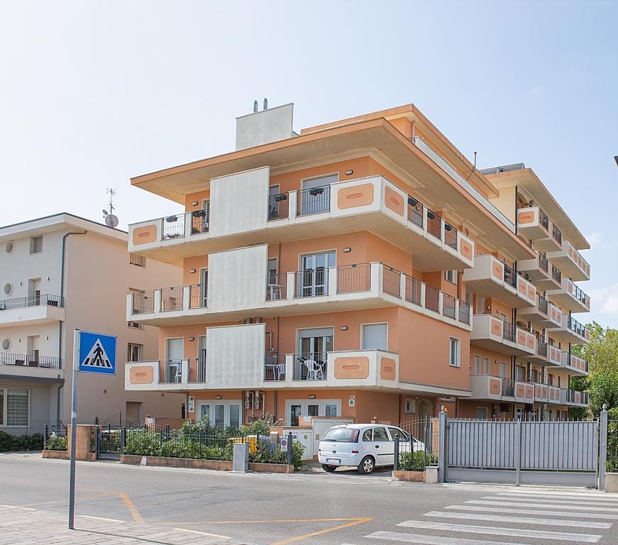 Residence Maryel Rimini Exterior foto