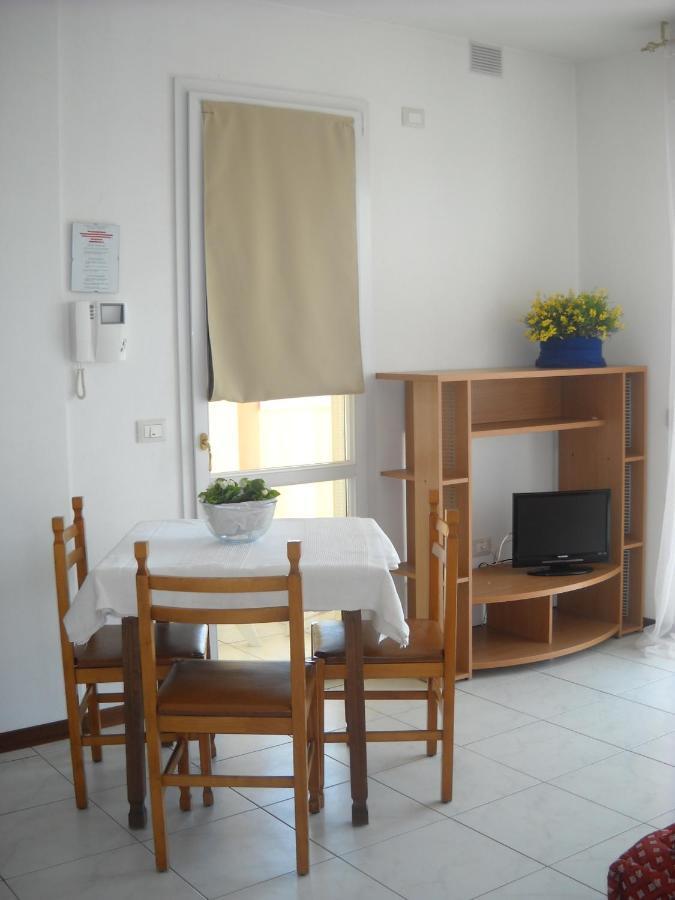 Residence Maryel Rimini Zimmer foto